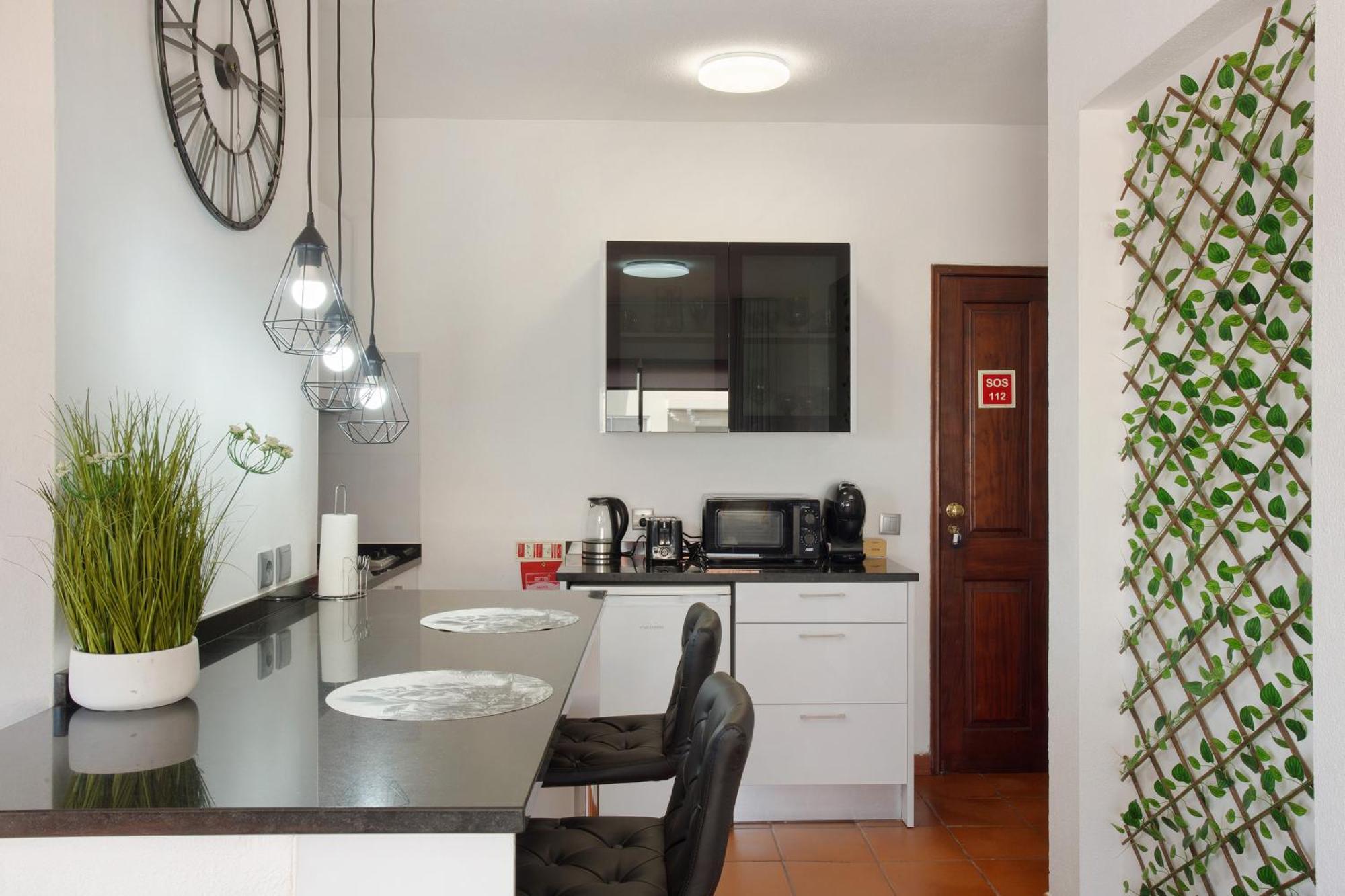 Apartamento Lolita Com Terraco Caniço Esterno foto